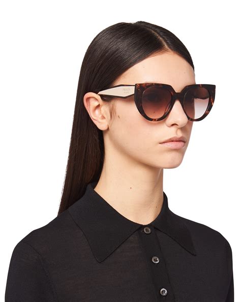 women sunglasses prada